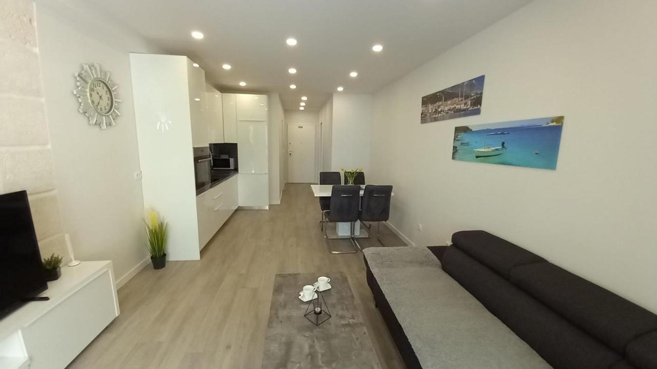 Lux Apartman Antonija Makarska Exterior photo